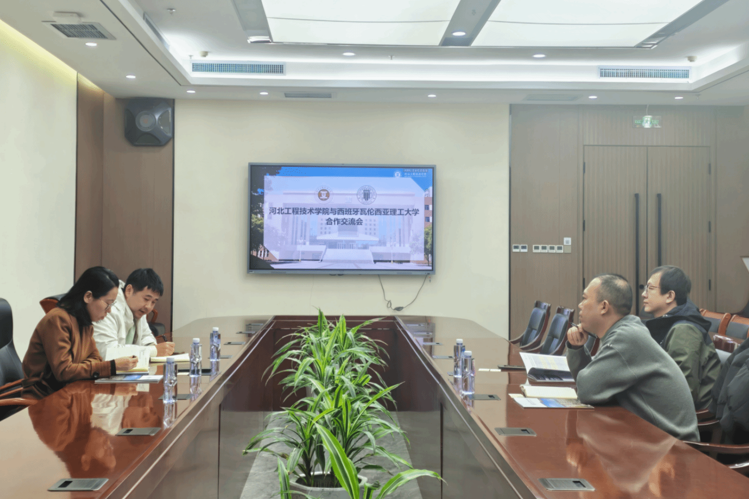 西班牙瓦伦西亚理工大学代表来伟德官网访问